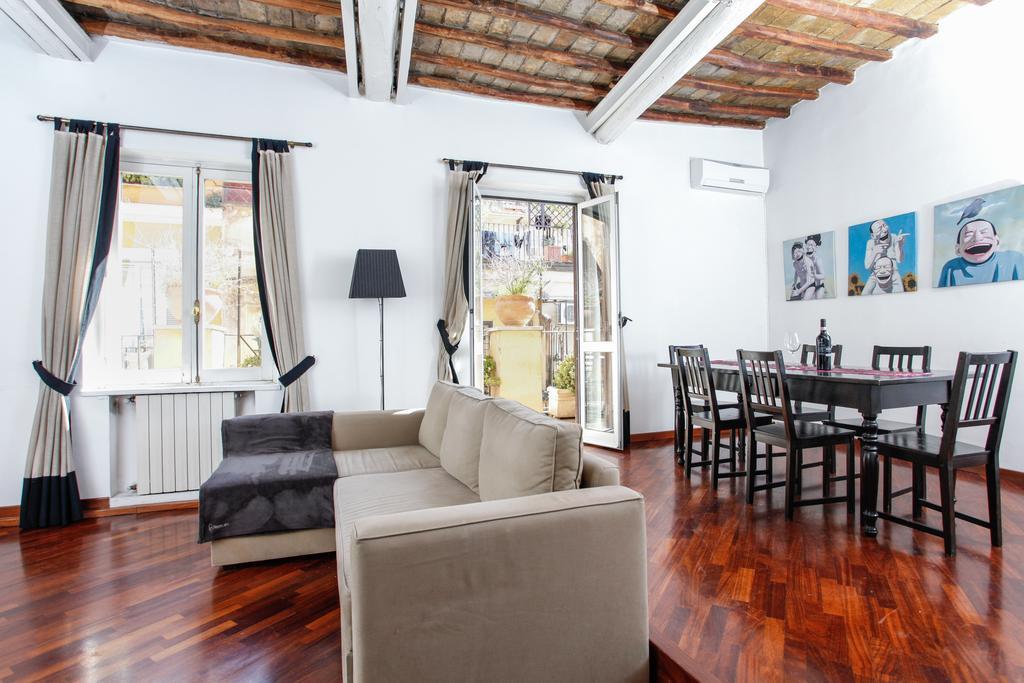 Pantheon Square Family Apartment Rom Exteriör bild